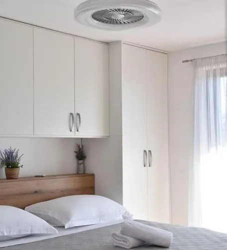 Daire T&t Sea View Apartment, Balcony, Barbecue, Parking Zadar