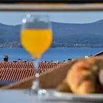 T&t Sea View Apartment, Balcony, Barbecue, Parking * ザダル