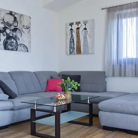 T&t Sea View Apartment, Balcony, Barbecue, Parking דירה זאדאר