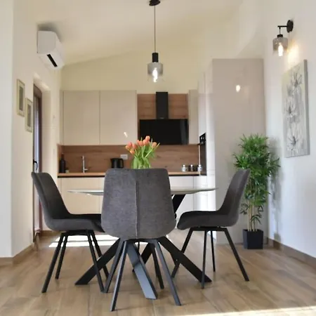 T&t Sea View Apartment, Balcony, Barbecue, Parking Apartment *