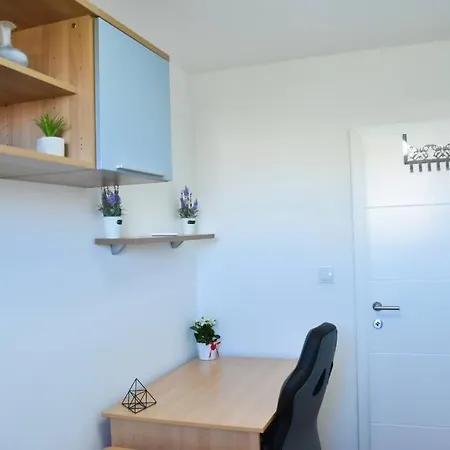 Apartment T&t Sea View Apartment, Balcony, Barbecue, Parking Zadar
