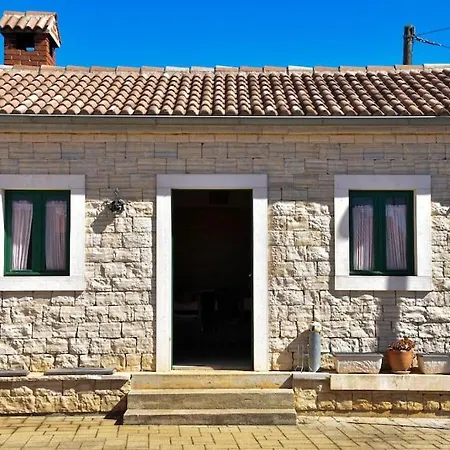 T&t Sea View Apartment, Balcony, Barbecue, Parking * זאדאר