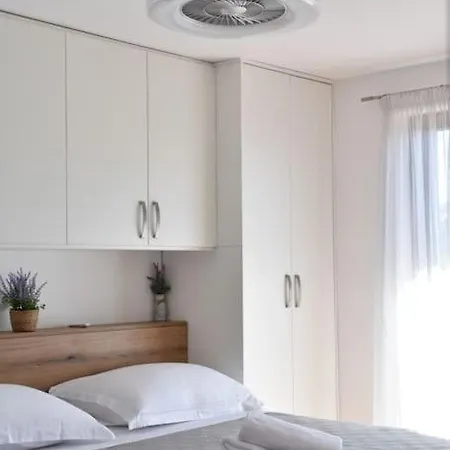 Lejlighed T&t Sea View Apartment, Balcony, Barbecue, Parking Zadar