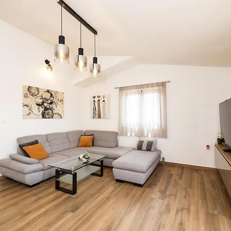 T&t Sea View Apartment, Balcony, Barbecue, Parking Apartamento