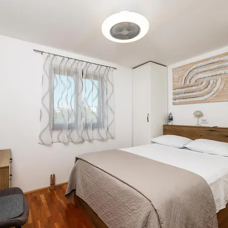 Apartamento T&t Sea View Apartment, Balcony, Barbecue, Parking