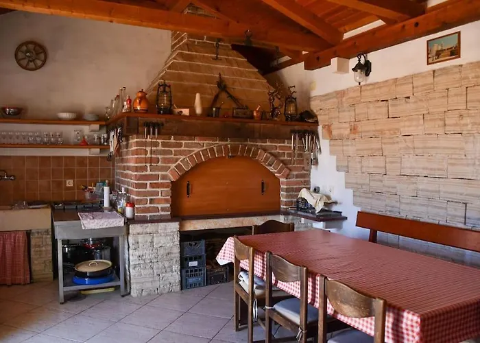 T&t Sea View Apartment, Balcony, Barbecue, Parking זאדאר